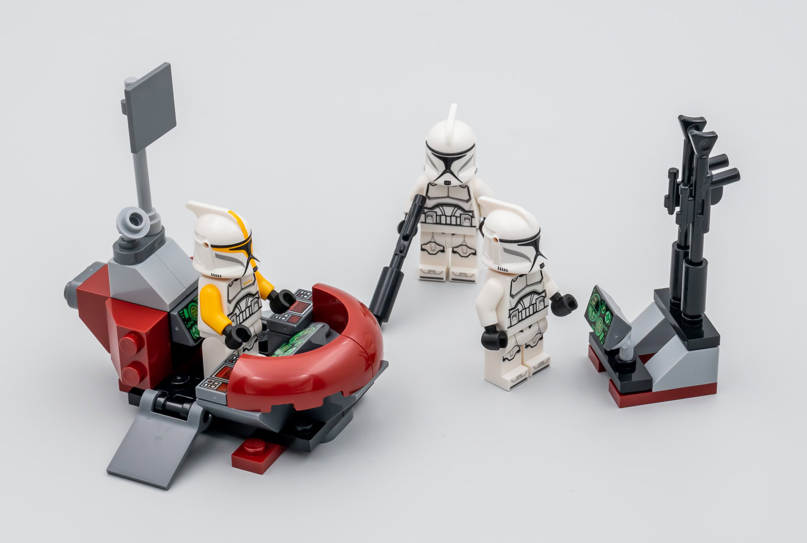 ▻ Review: LEGO Star Wars 40558 Clone Trooper Command Station